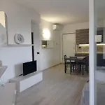 Apartman Casafischea19 *