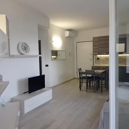 Apartment Casafischea19 Via Venino 19 *